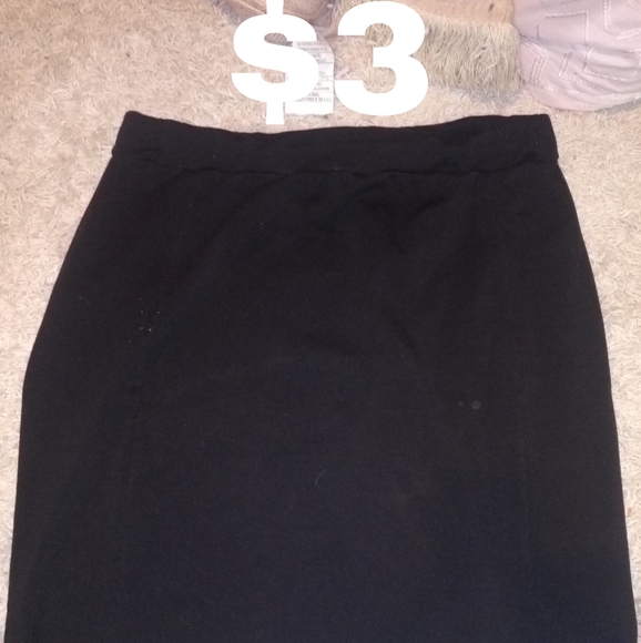 Clothes - Picture 11 of 11